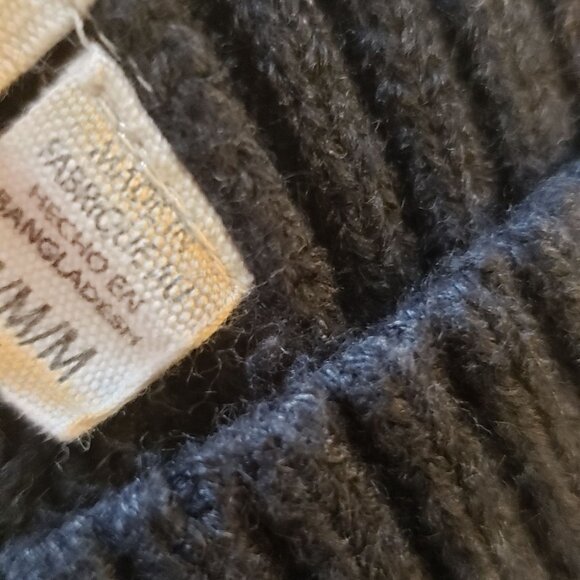 Cable Knit ECO by Design Sweater Vest - Size Medium - Black - Picture 4 of 8